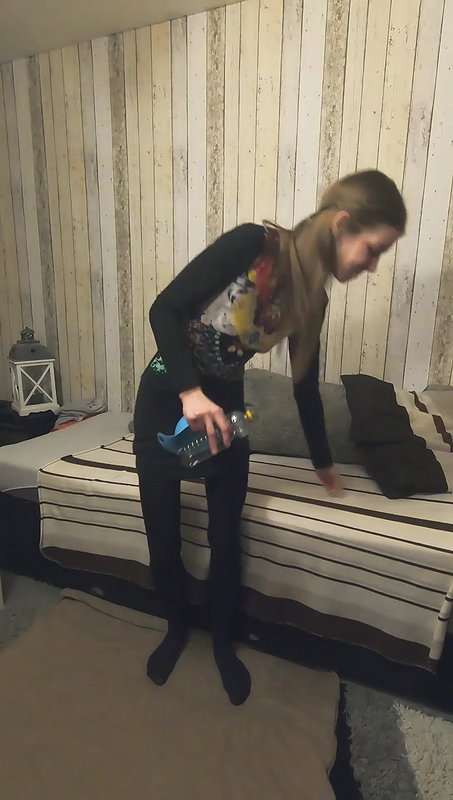 34Meow and Hope A bottle of pee for you from teen