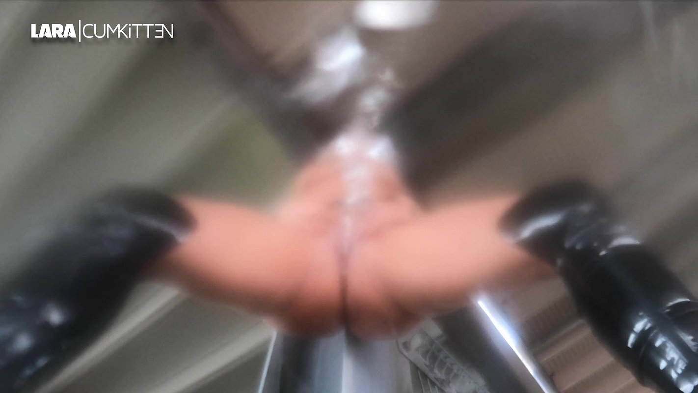10Lara CumKitten Soo viel Natursekt Frisch aus der S Quelle in your Face