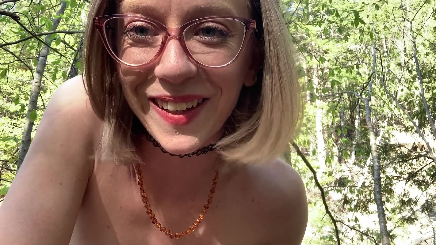 00Sarah Evans Hottest Pee