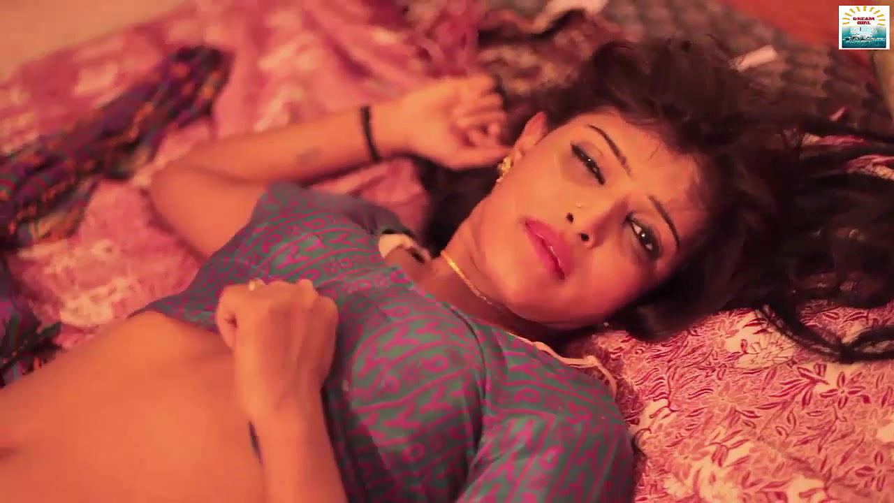 Indian house wife rangeela romance with bank clerk (2)