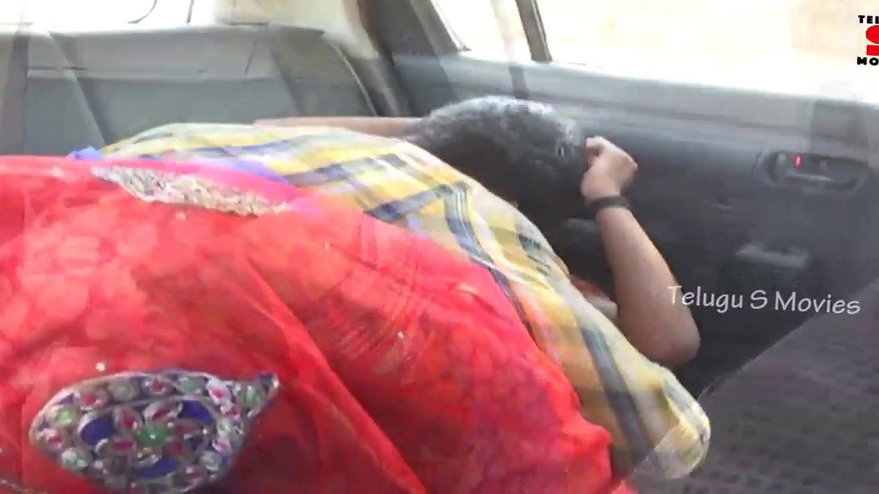 CAR LO ROMANCE WITH WIFE Tho.CC CAMERA RECORDING AT HYDERABAD