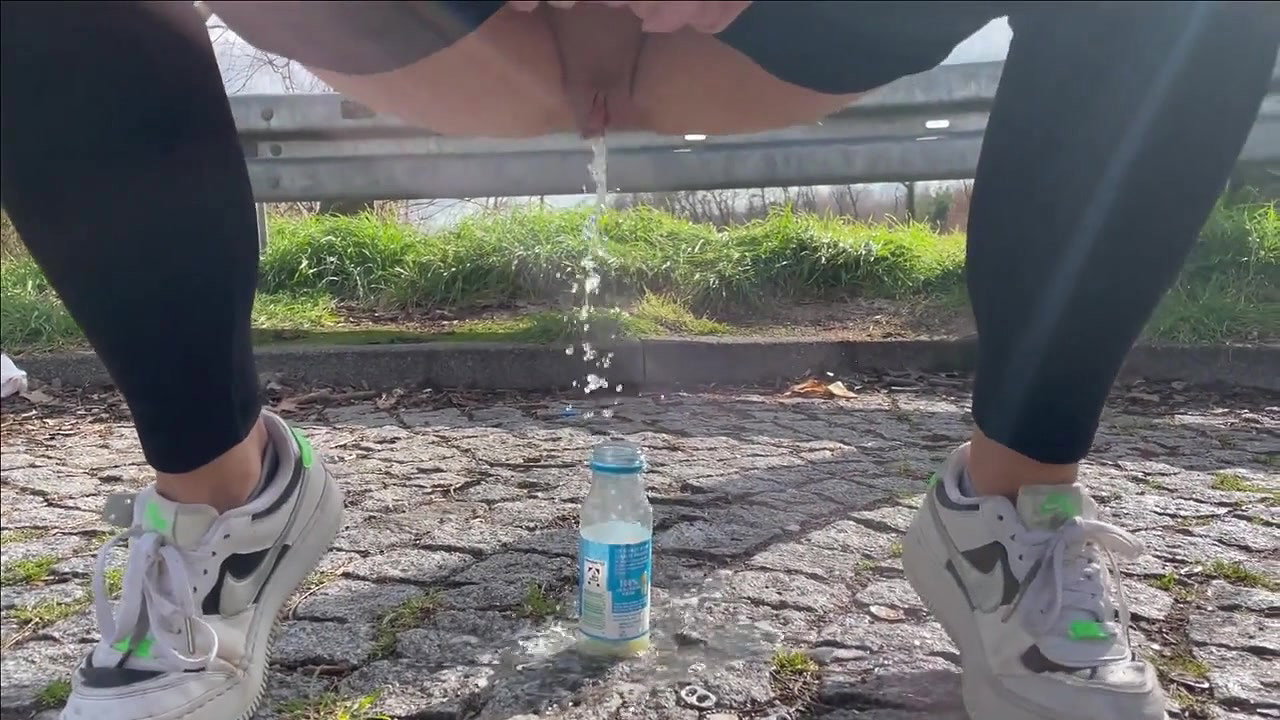 llydyson Meine se auf einer Rastaette serviert