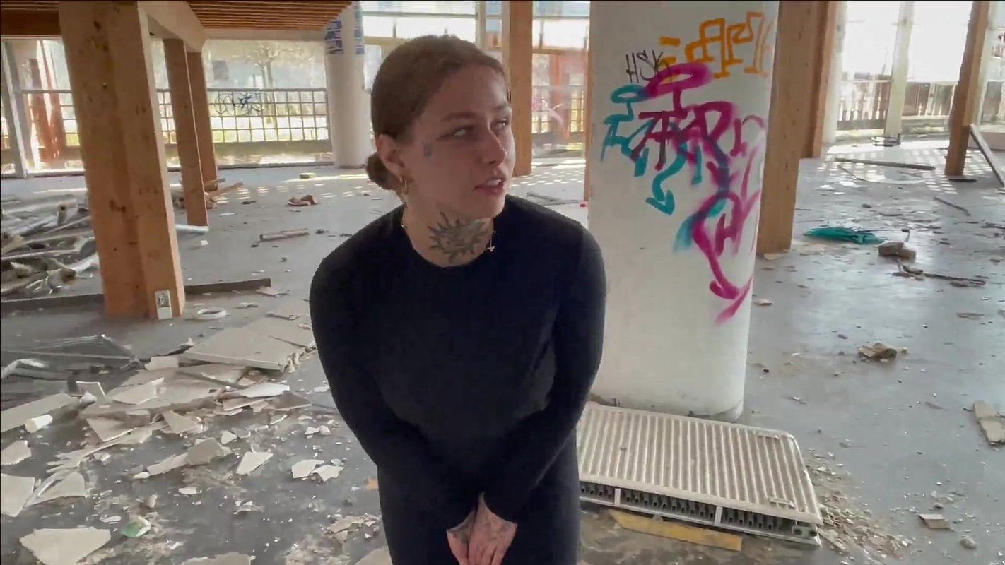 raNatura TaraNature und das erste Mal Pipi im Lost Place