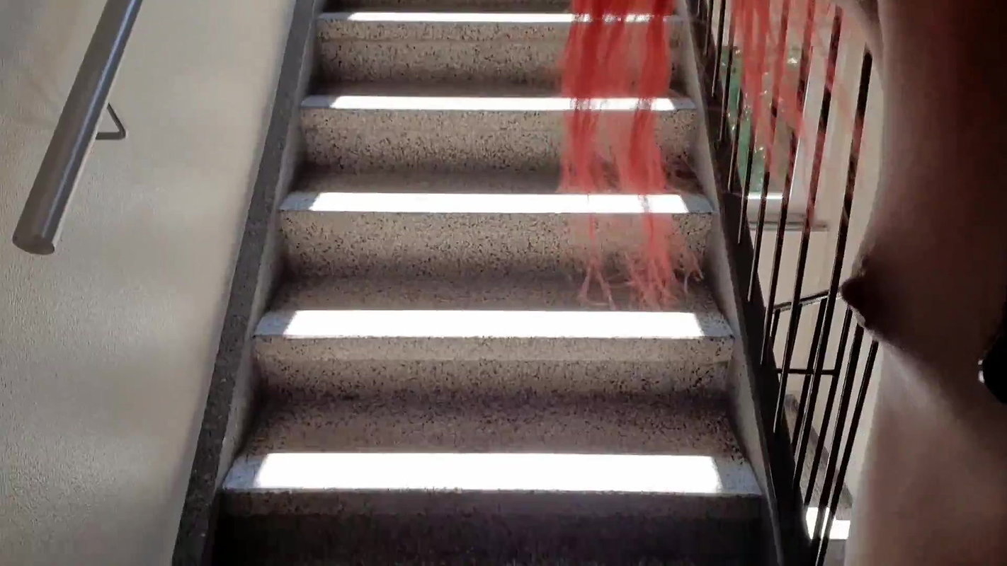 nny Sin Geile Rache s Font ne Ichberschw mm den Hausflur