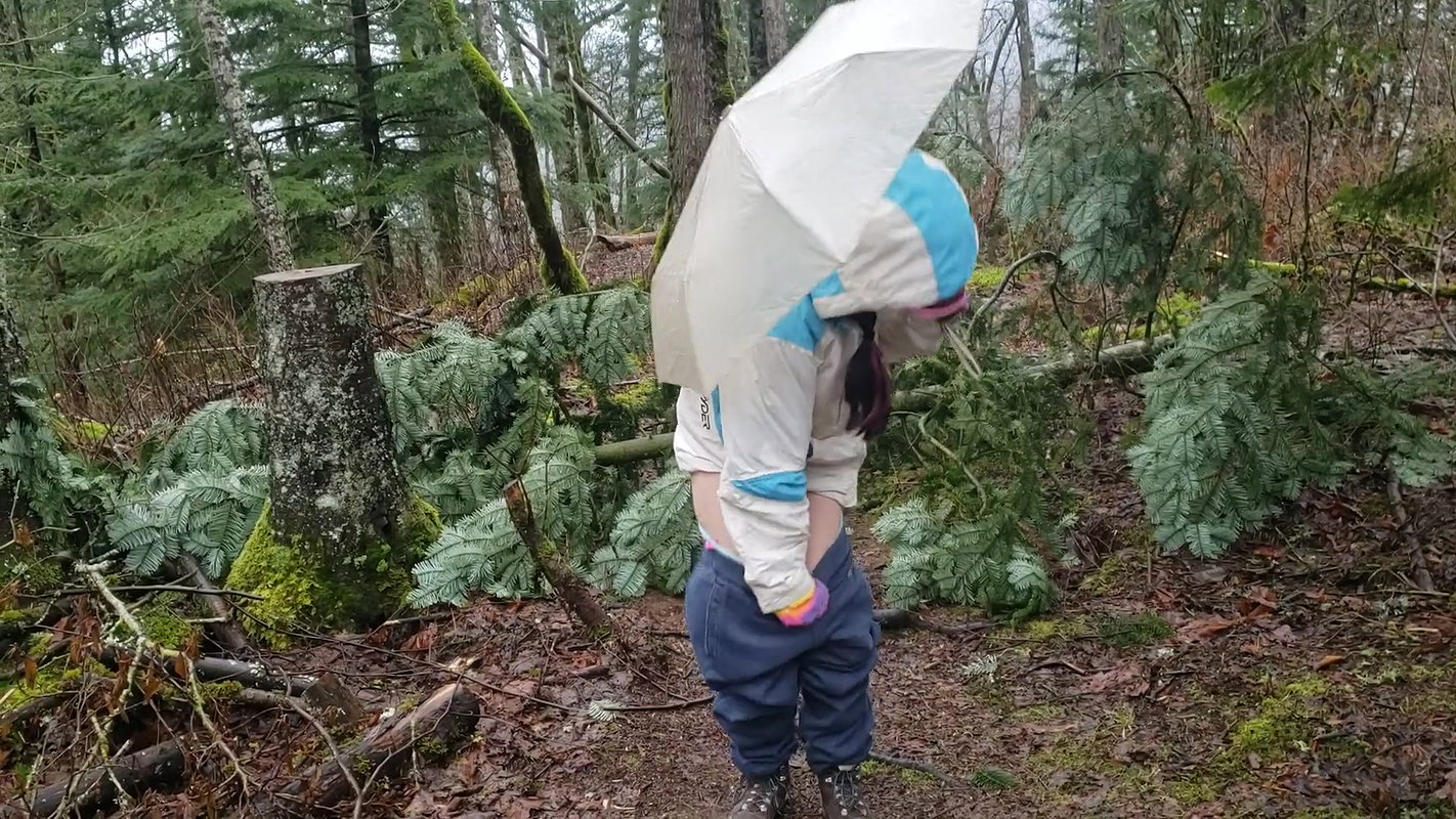 acticing my Standing Piss Outdoors