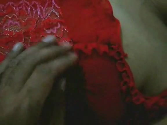 5328 330904 desi wife fondled by hubby