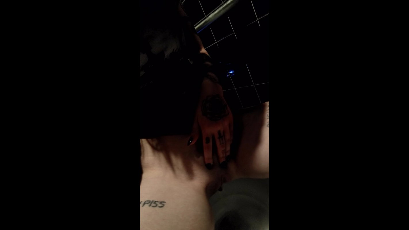 75Charlotte Sartre Pissing compilation