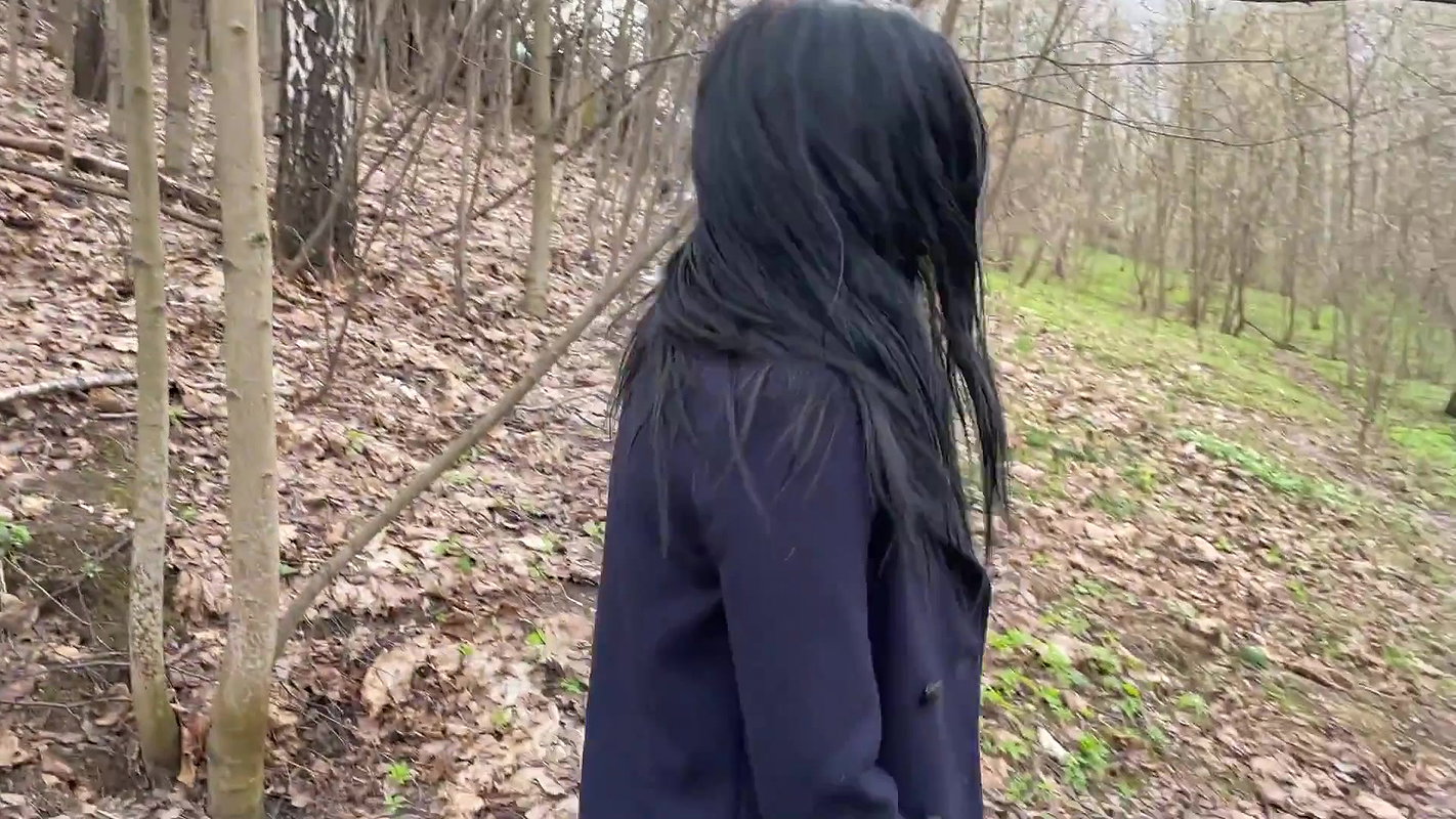 074Xena Highvoltage Take a Walk with Me sing Outdoors
