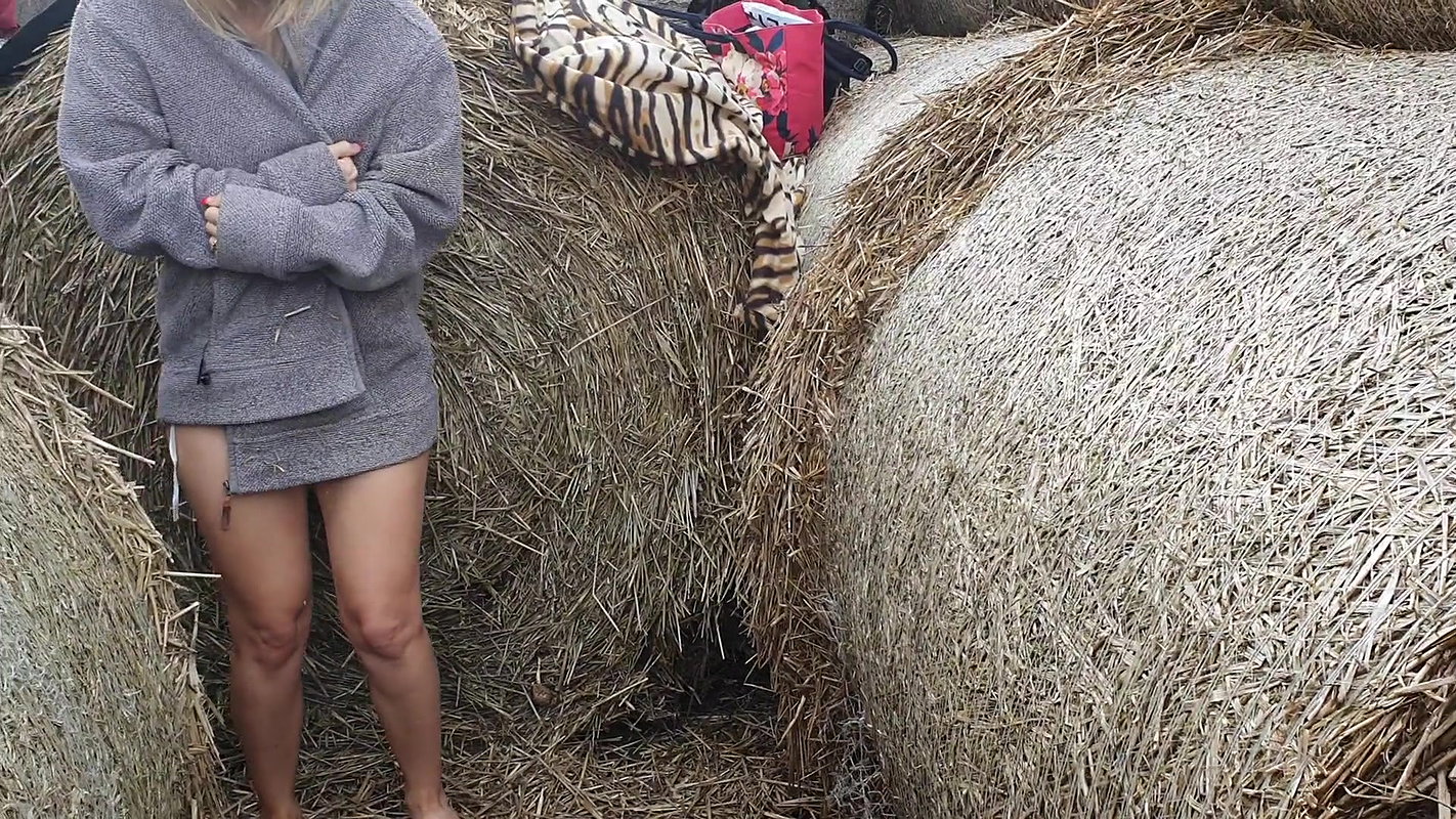 26Just finished a cold outdoor shoot needed to pee