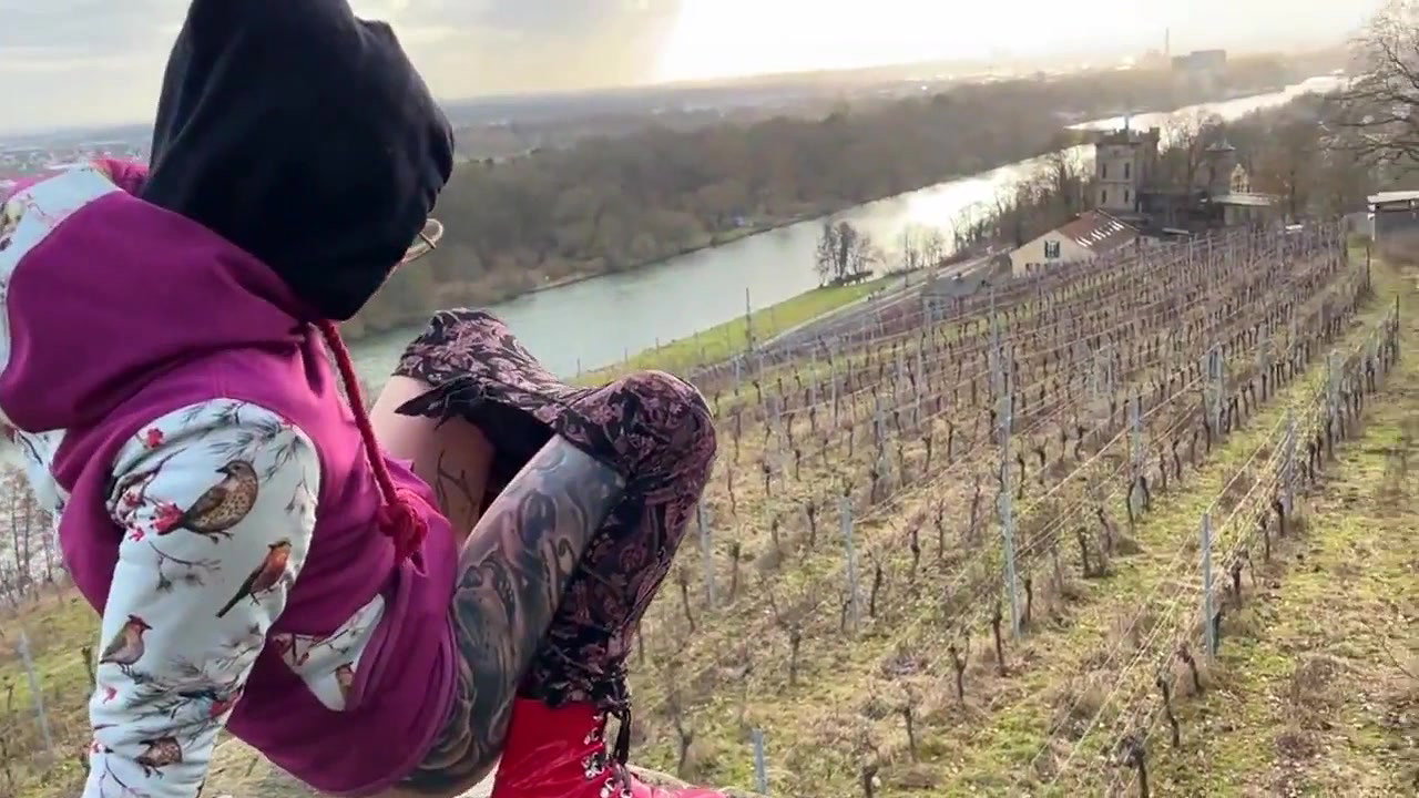 rlyCate Piss mit Aussicht 100 Prozent Uncut