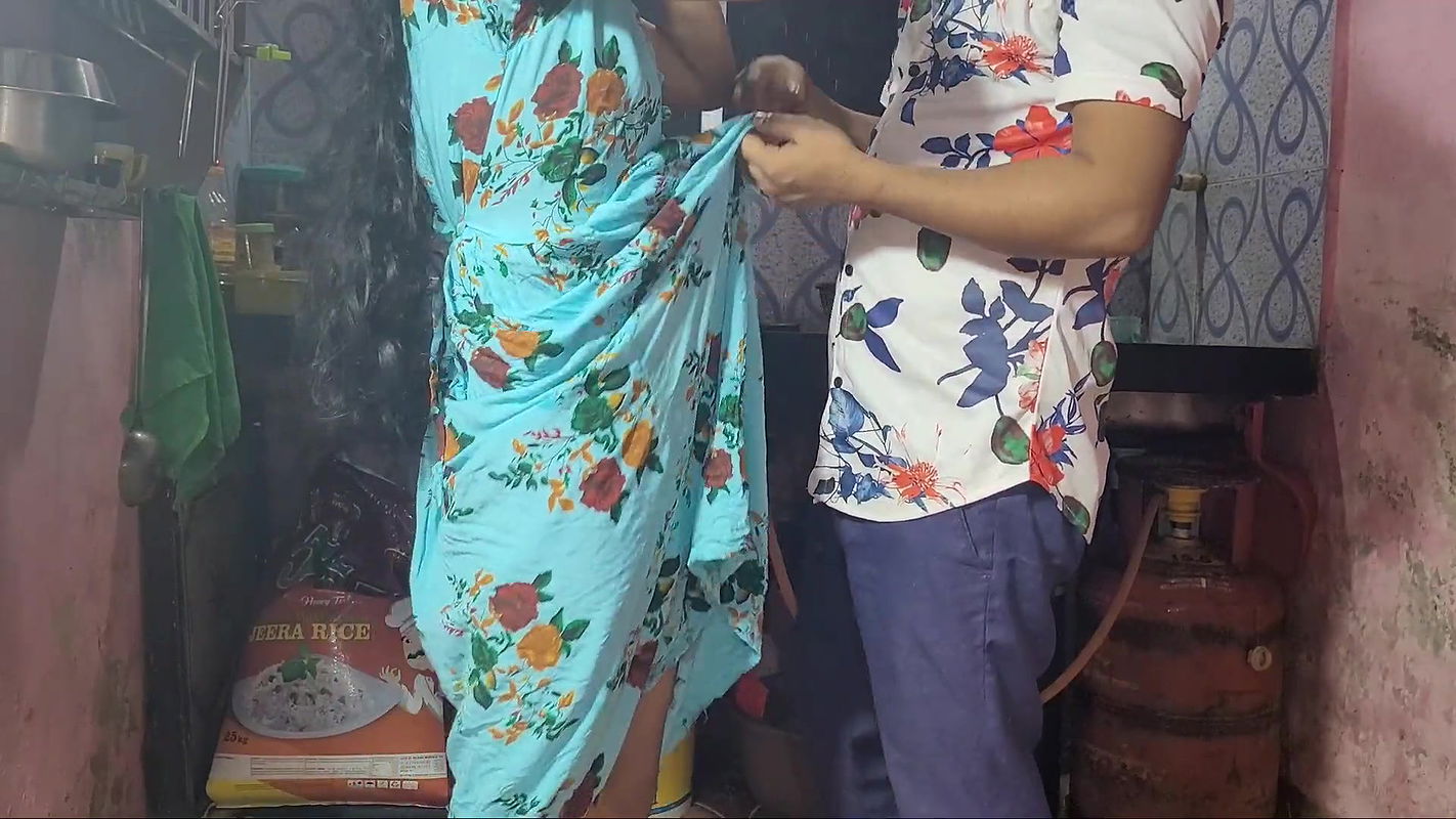 desi bhabhi hard fucking in devar in bedroom her husband going to office