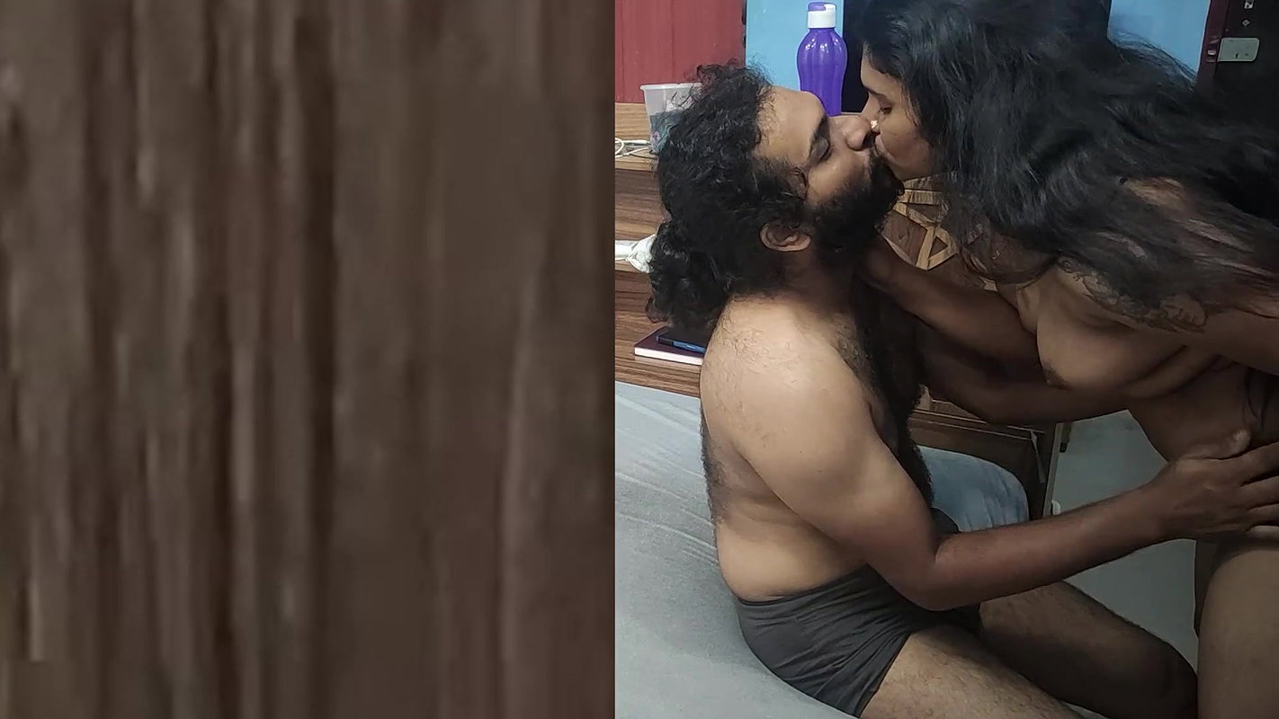 Mallu trivandrum couple hot lip lock romance with fuck