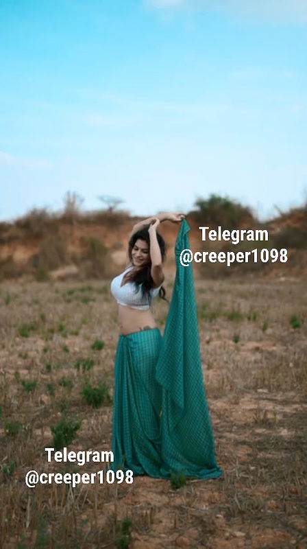 Reshmi outdoor pee full video