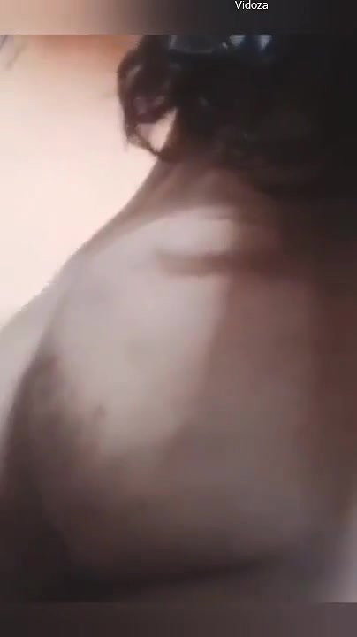 Beautiful babe showing shaved pussy and huge ass ? ? ?
