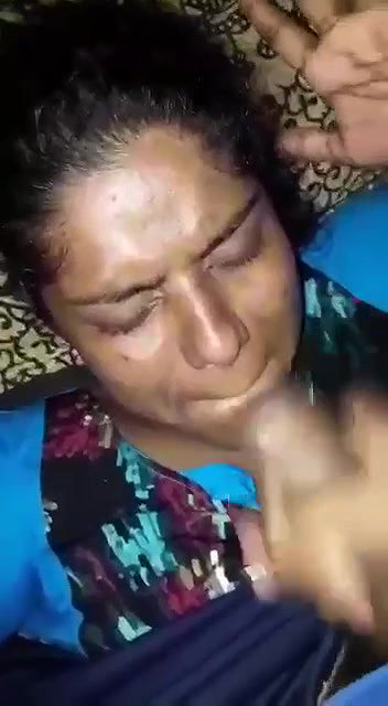Taking cumshot on face
