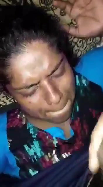 Taking cumshot on face