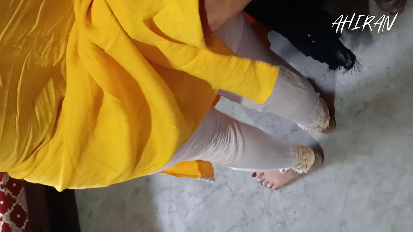 ASIAN INDIAN GIRL BABES VAGINA FUCKING BY HER BOYFRIEND IN BEDROOM