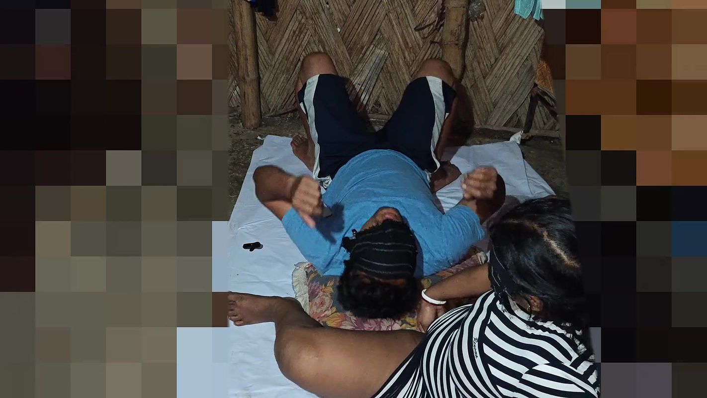 Bangladeshi hot model actress fucking with indian femous director for becoming a femous superstar