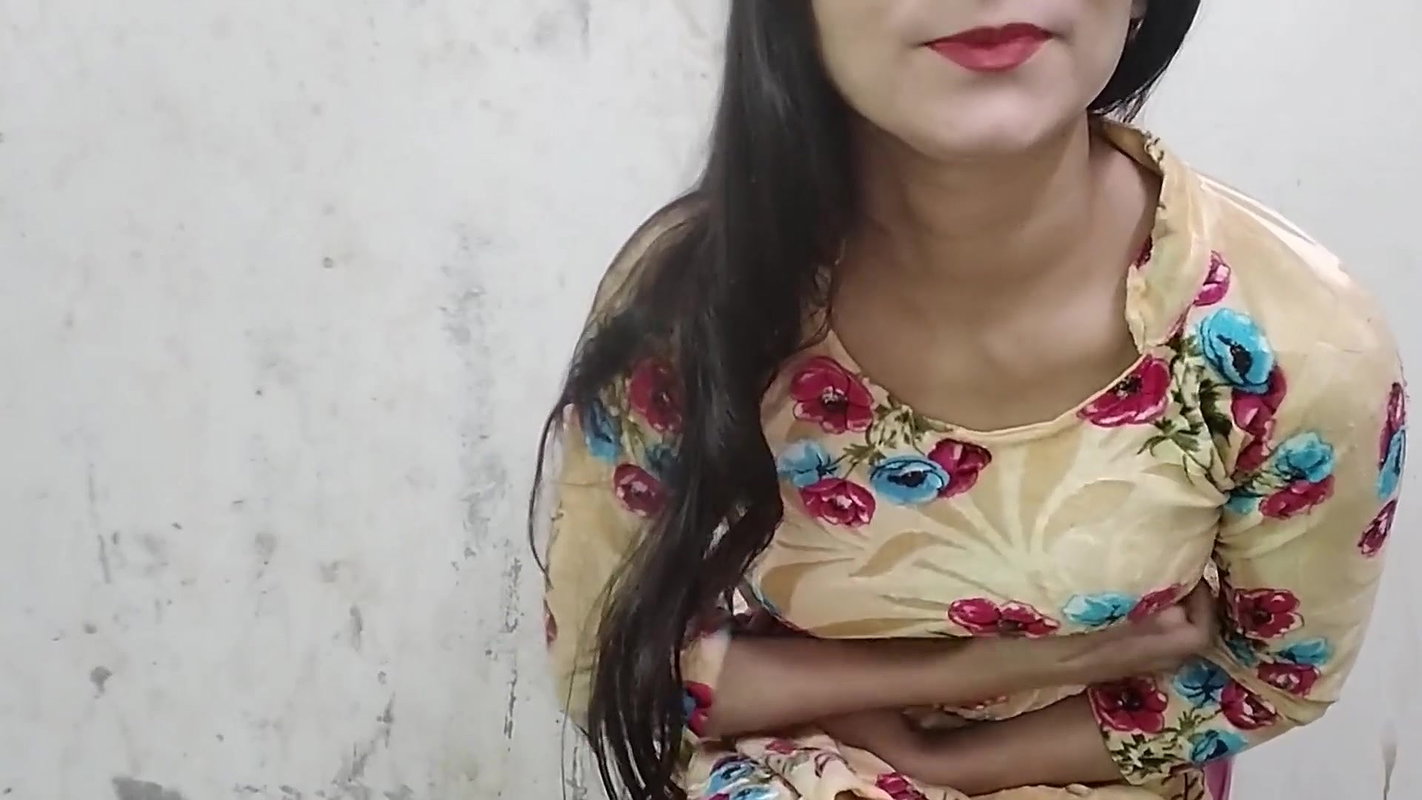 Bhabhi ko market ghumane ke bahane oyo me le gya