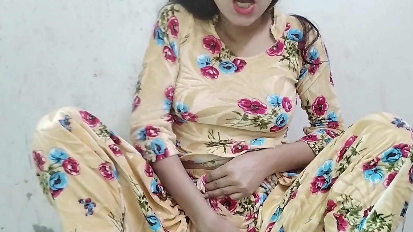 Bhabhi ko market ghumane ke bahane oyo me le gya