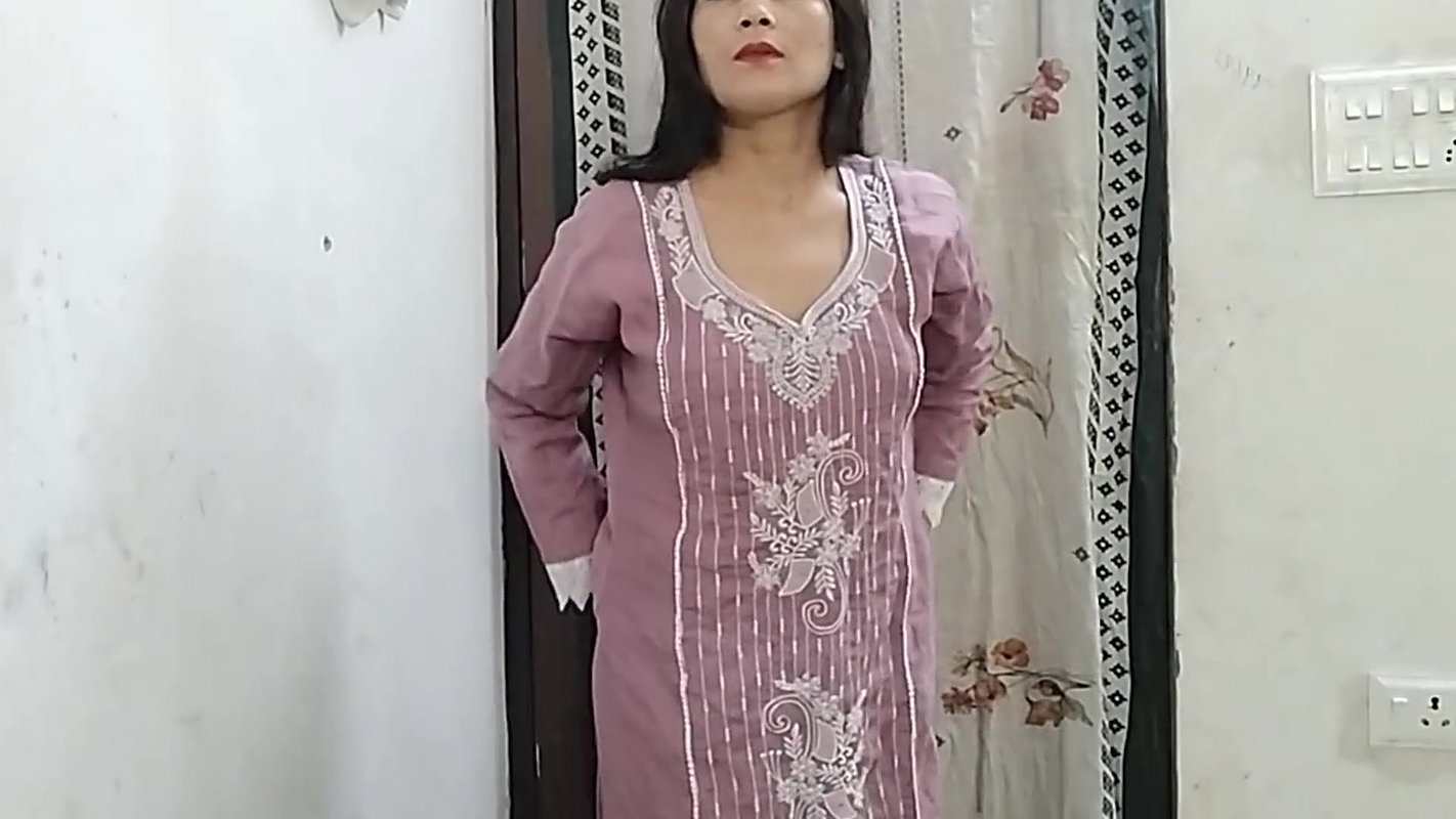Bhabhi ko room me band kar chod diya