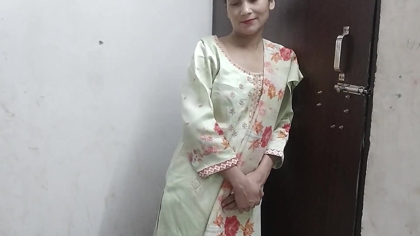 Bhabhi ne ghar band kar ke mera land apne muh liya