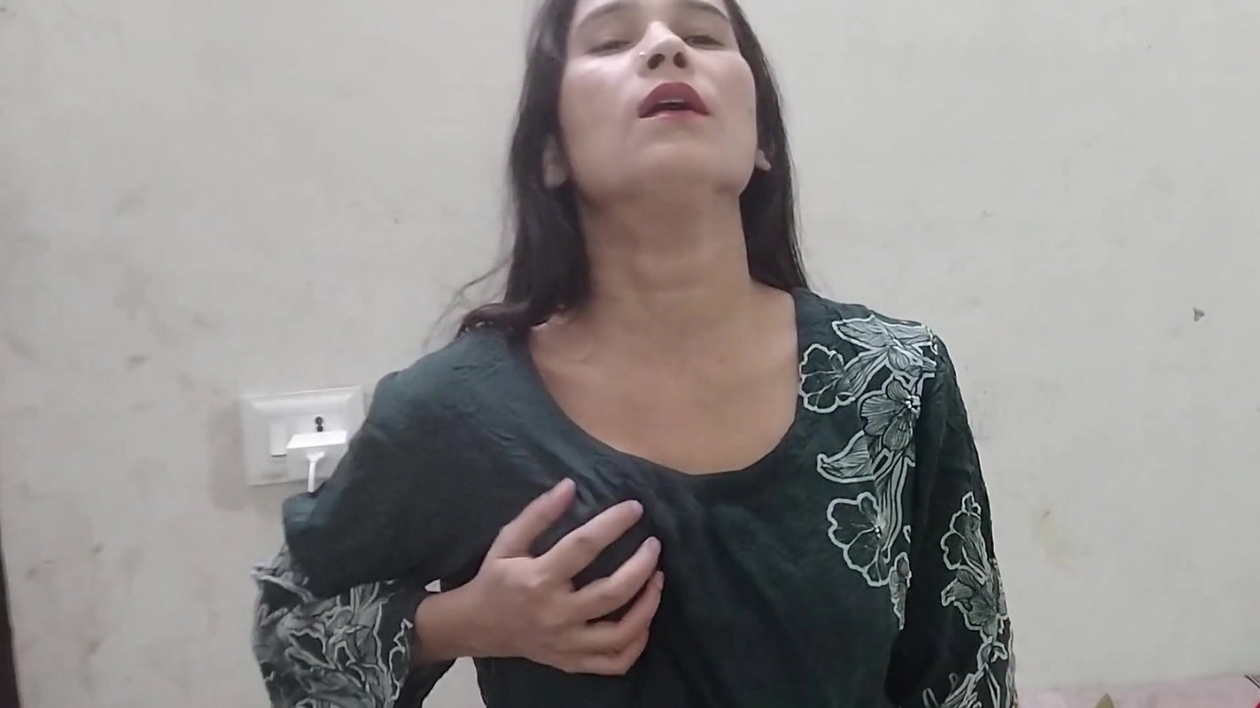 Chacha ki step daughter ko school le jane ke bahane chod diya