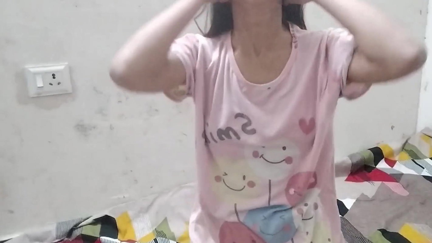 Chacha ne Saman dene ke bahane meri chut mari