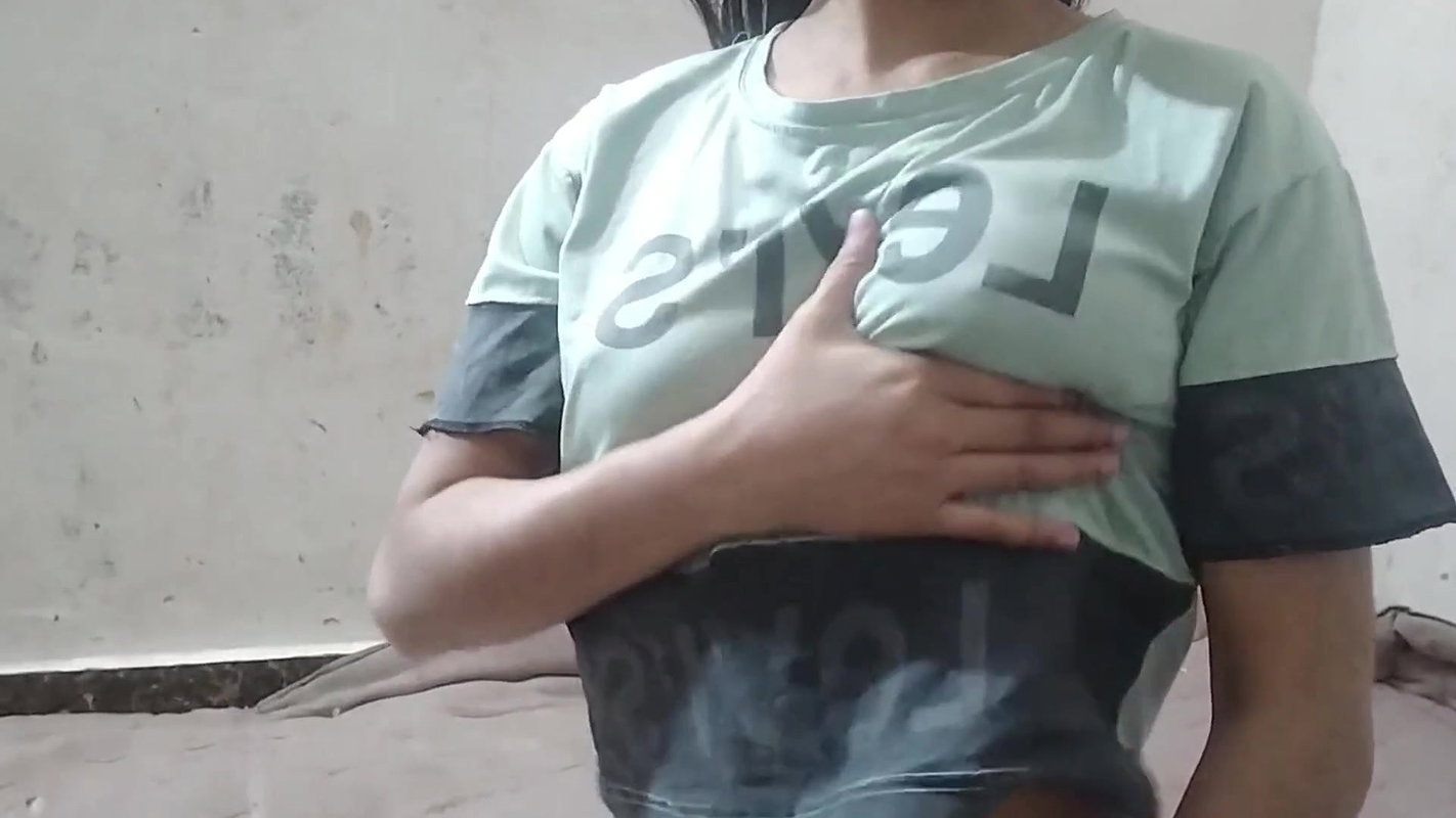 College girl ko uske boyfriend ne chod kar bur faad diya