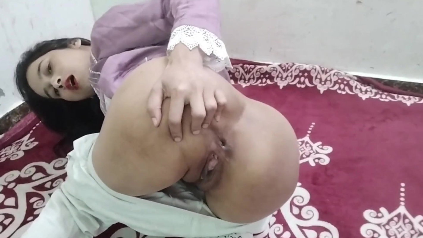 Cute girl ko oyo hotel me jabar dasti pel diya