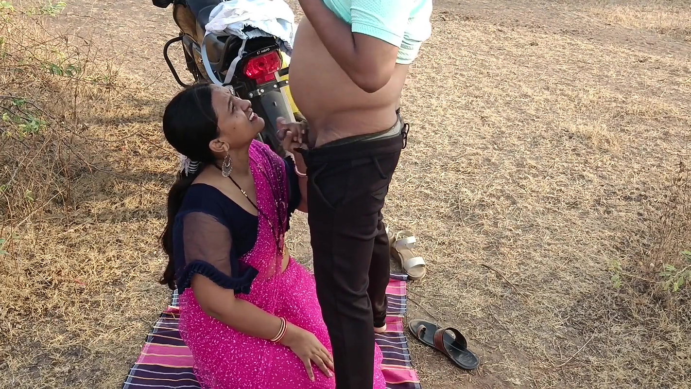 Cute Kavita Bhabhi Fuck with Boyfriend Tatya Cheating on Husband in Jungle