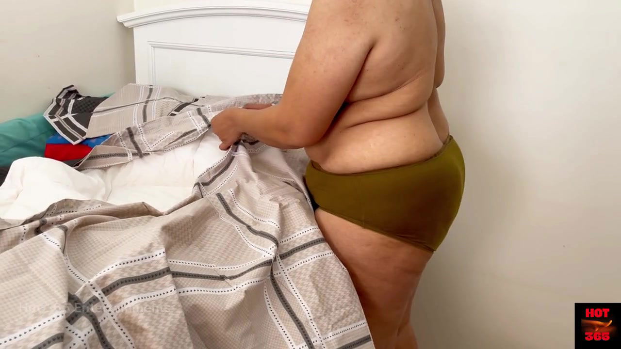 Sexy Milf with Busty Boobs working Naked at home(1)