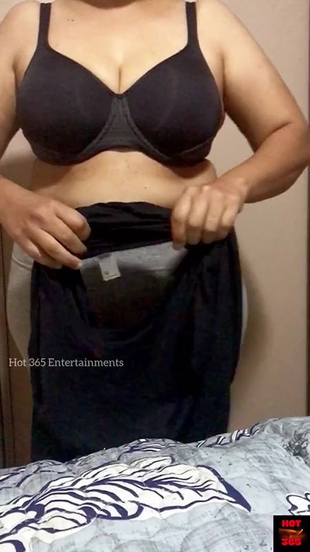 Sexiest Step Sister Changes her Clothes