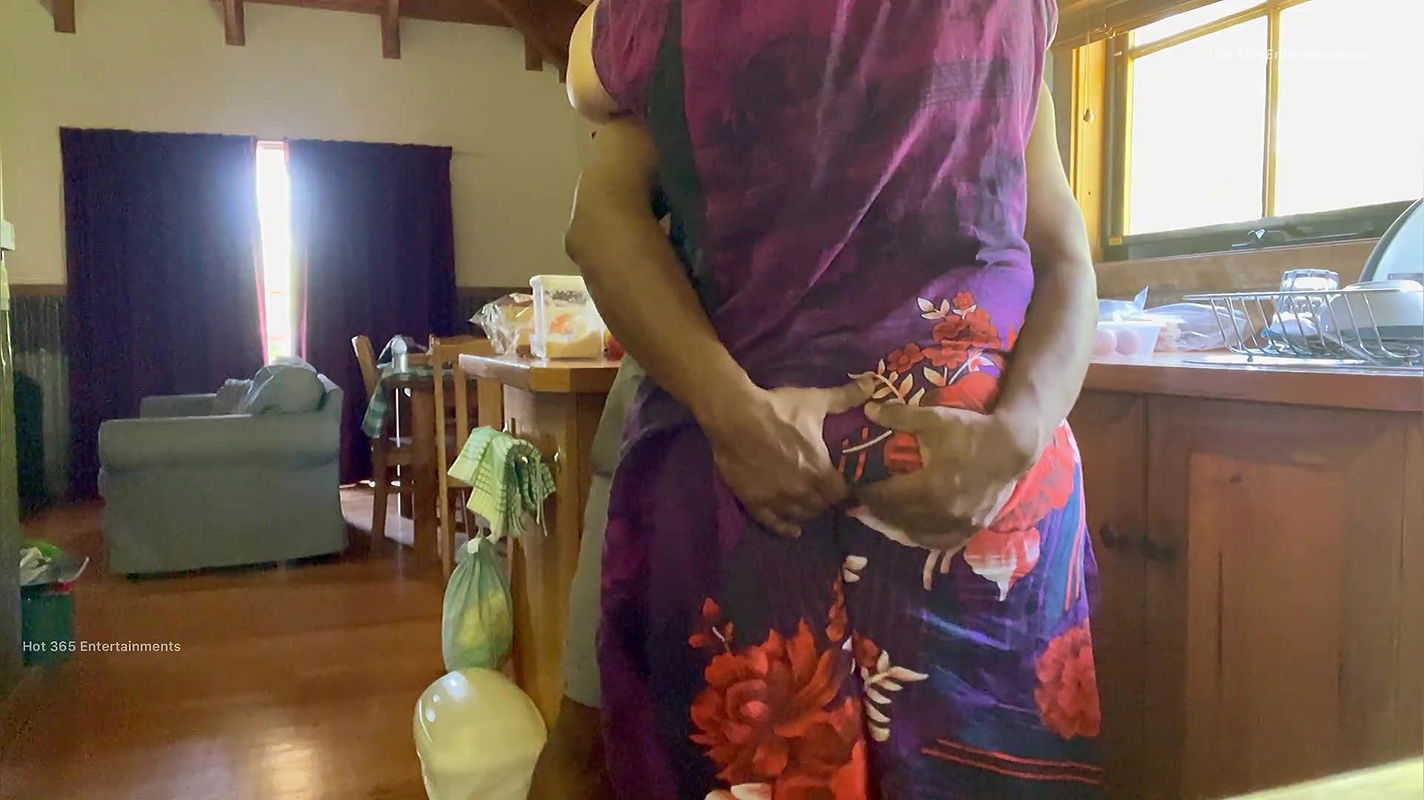 Romantic Indian Couple have Loud Soft Sex – Loud Kiss, Pussy Fingering, Butt Squeeze and Ass Spank