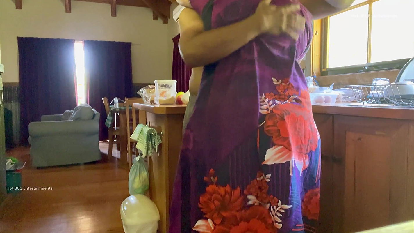 Romantic Indian Couple have Loud Soft Sex – Loud Kiss, Pussy Fingering, Butt Squeeze and Ass Spank