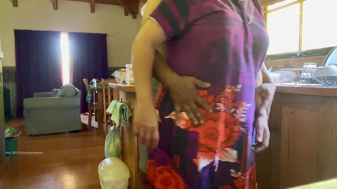 Romantic Indian Couple have Loud Soft Sex – Loud Kiss, Pussy Fingering, Butt Squeeze and Ass Spank