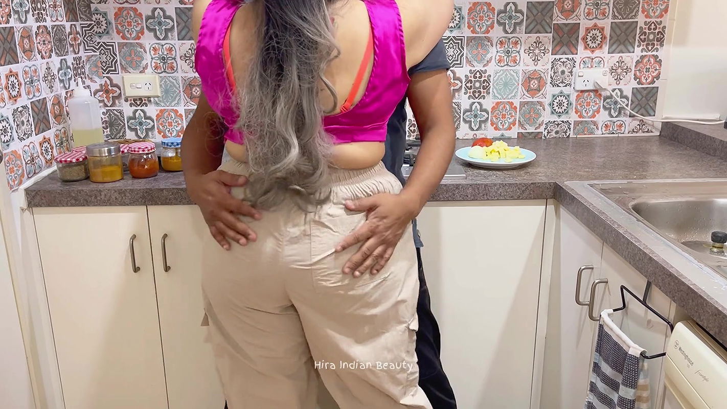 Romantic Affair of Mother-In-Law with Son-In-Law when daughter is away – Teaches Cooking