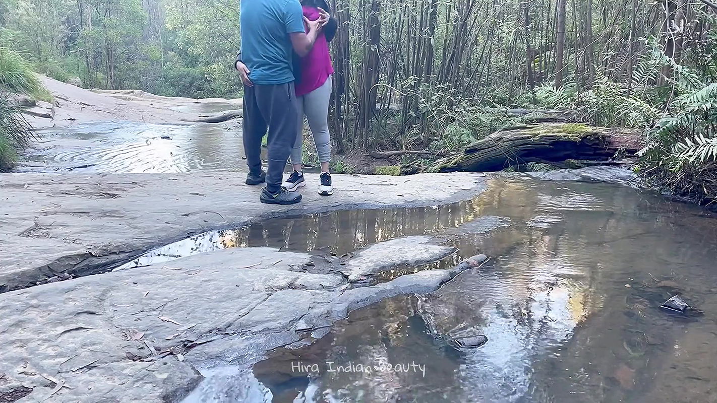 Pretty Indian Couple Making Love in River Side – Desi Outdoor Sex – Risky Sex