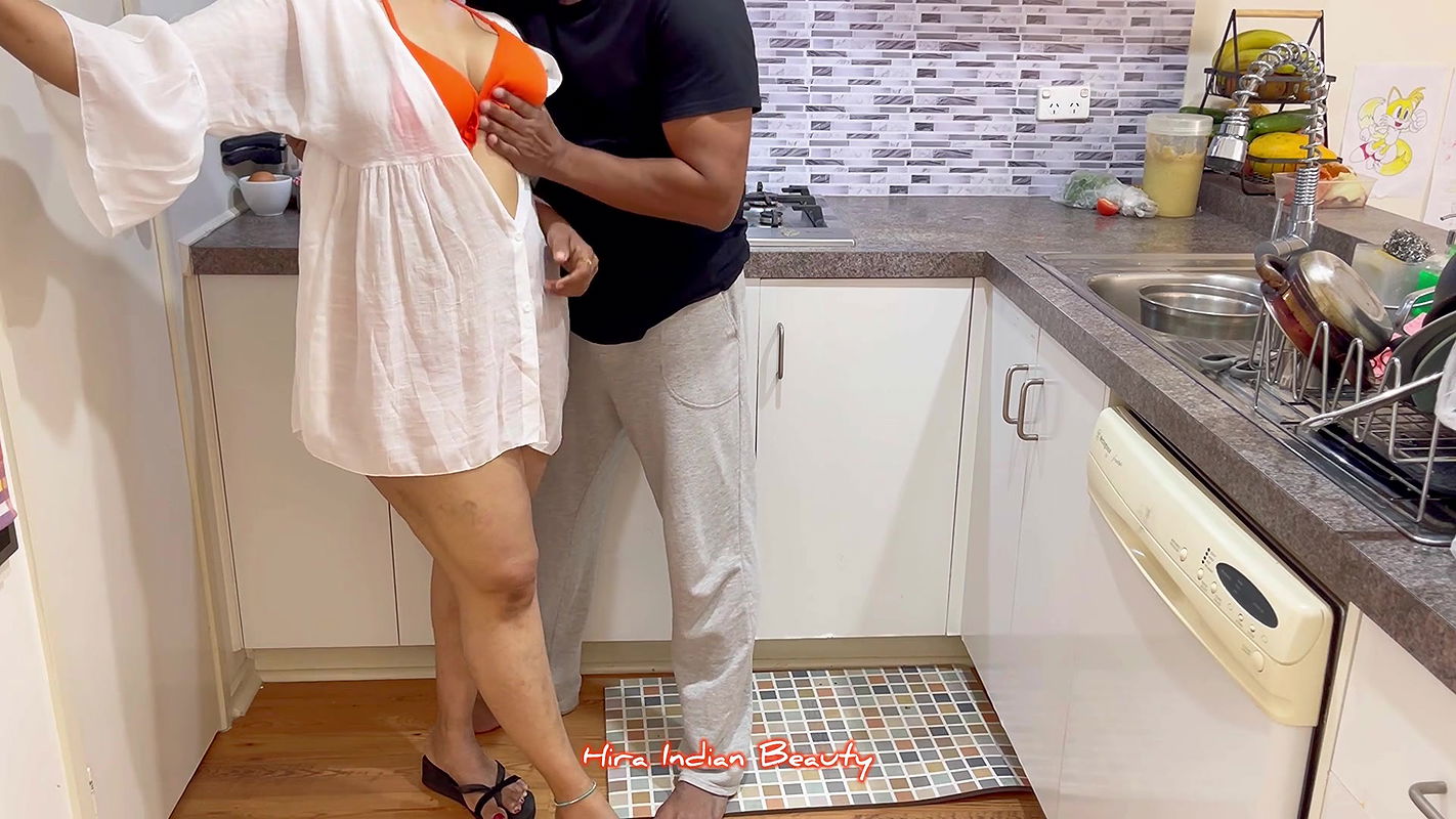 Indian Wife in Bikini – Cheating with Brother in law – Loud Moaning – Ass Eating and Pussy Fingering