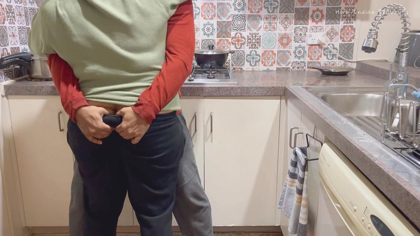 Indian Kitchen Affair Busty Step Sister’s Ass Kissed, Pressed and Pleasured!