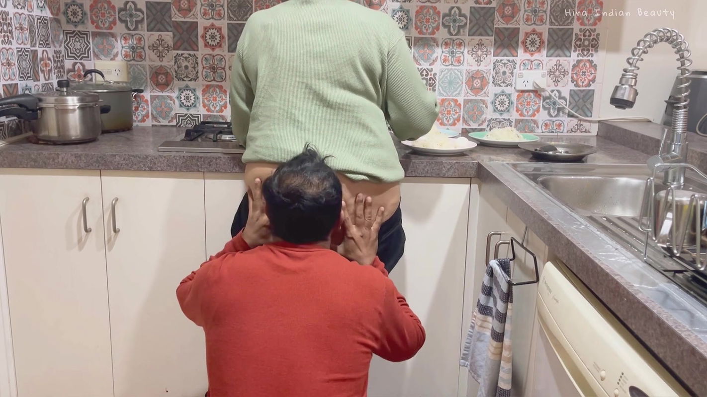 Indian Kitchen Affair Busty Step Sister’s Ass Kissed, Pressed and Pleasured!