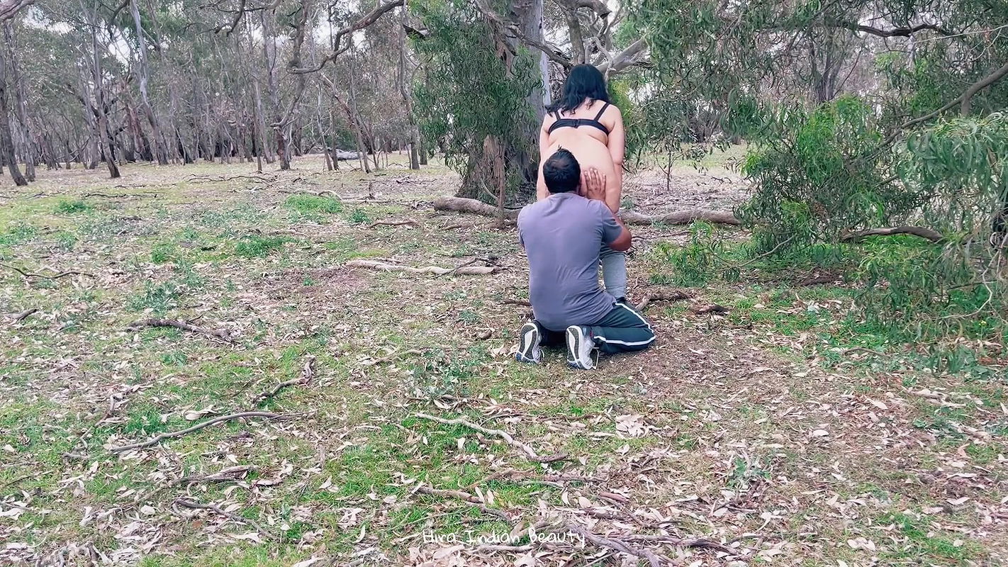 Hot Indian Wife with Neighbour Uncle – Desi Milf Outdoor Love Making – Big Ass Licking – Boobs Press