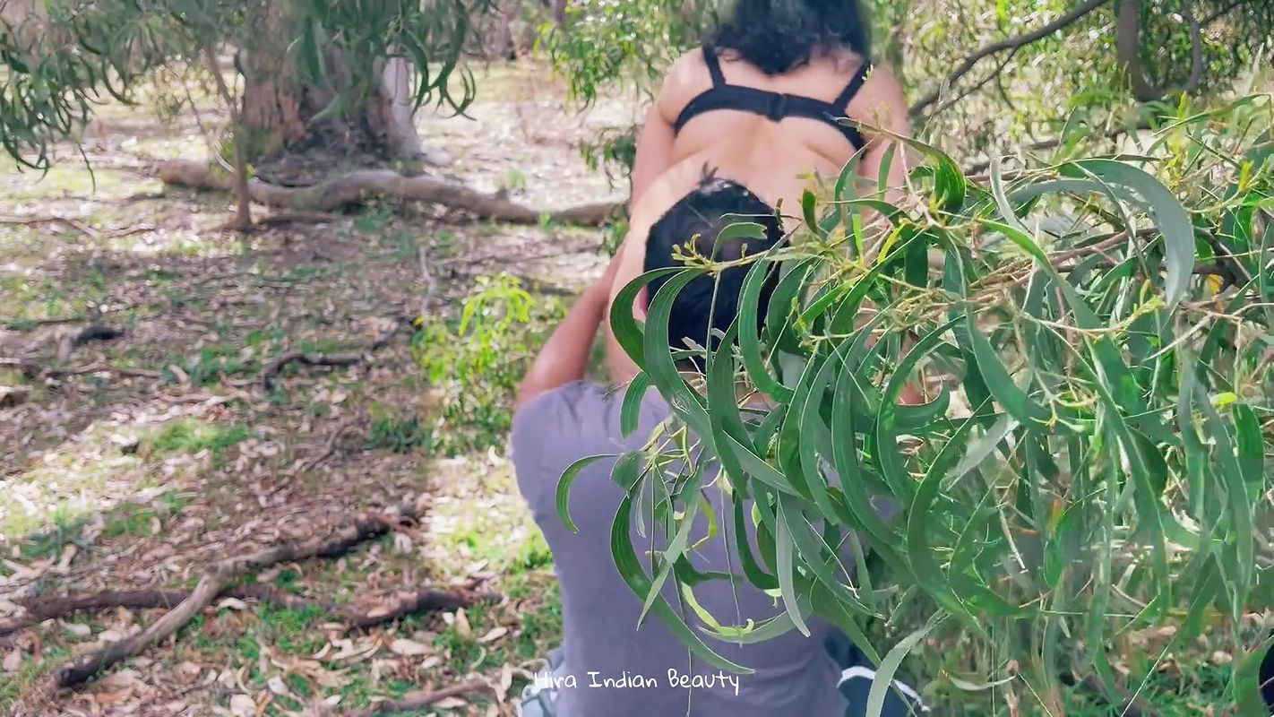 Hot Indian Wife with Neighbour Uncle – Desi Milf Outdoor Love Making – Big Ass Licking – Boobs Press