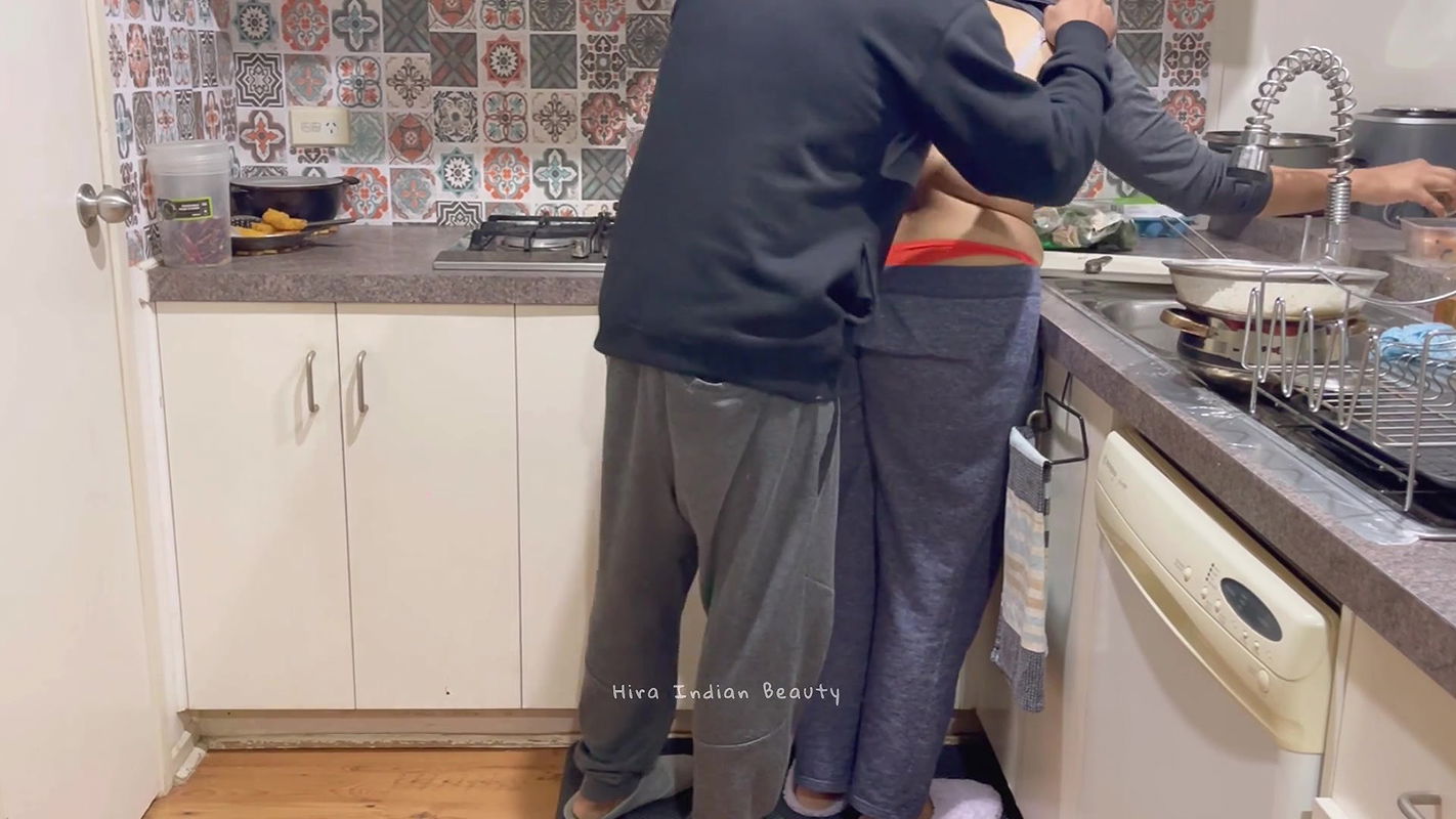 Hot Indian Kitchen Love Making with Step Sister – Milf Big Ass is Eaten, Kissed and Pressed!