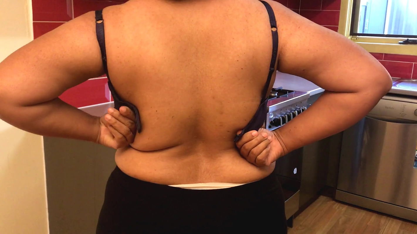 Hot Brown Desi Milf changes her bra