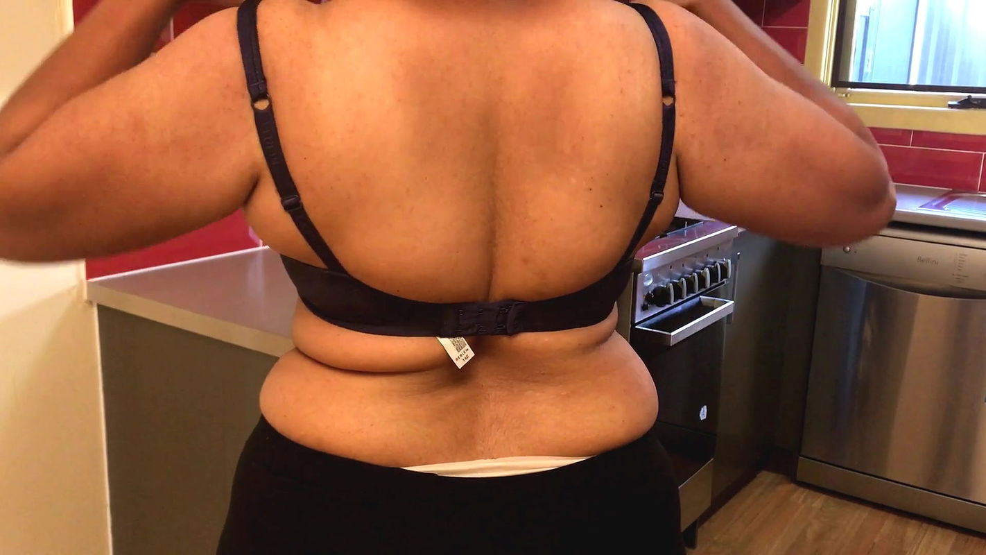 Hot Brown Desi Milf changes her bra