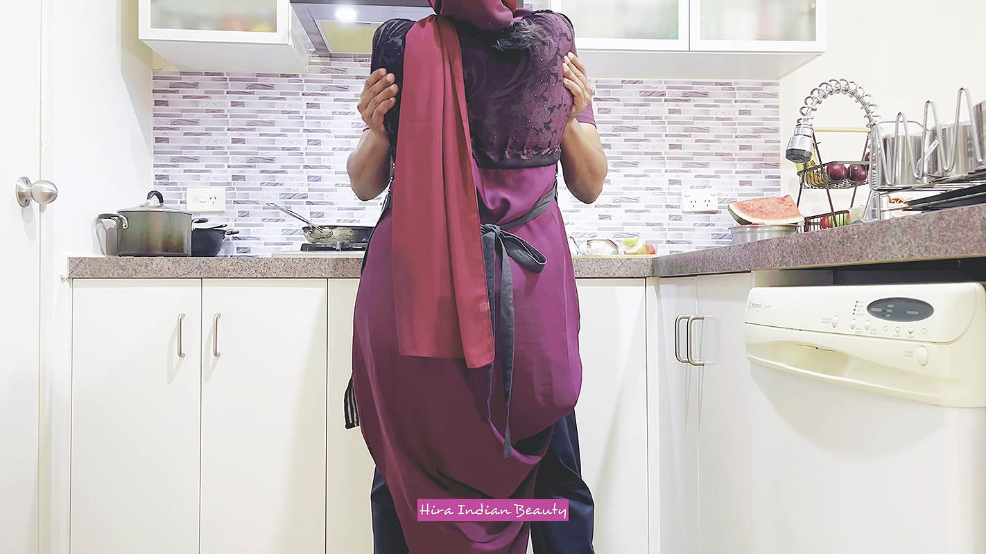 Hijabi Wife’s Big Curves & Loud Moaning Make This Romantic Encounter Wild & Passionate