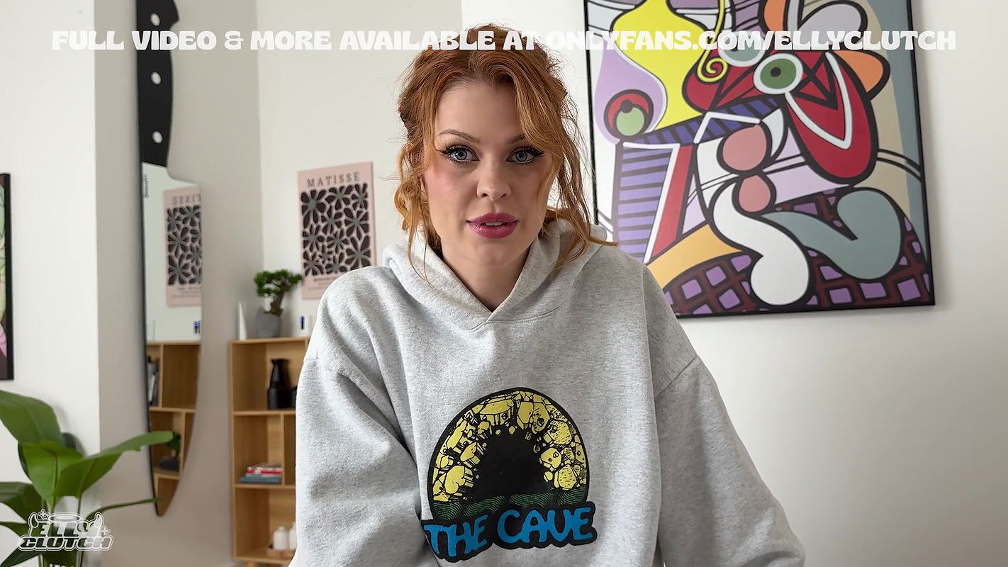 Forbidden coworker hookup (It feels better without the condom!)