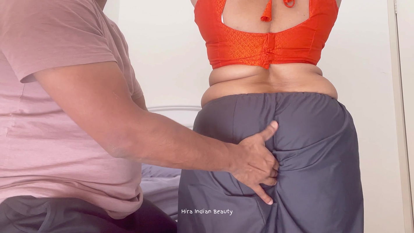 Chubby Indian Wife Cheats on Husband with Brother-in-law – Saree Sex and Hottest Ramp Walk