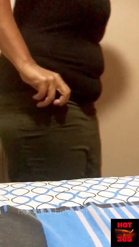 Busty Beauty Changes her Clothes..Sexy big booty show